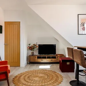 Modern 1 Bed Seaside , Bournemouth United Kingdom