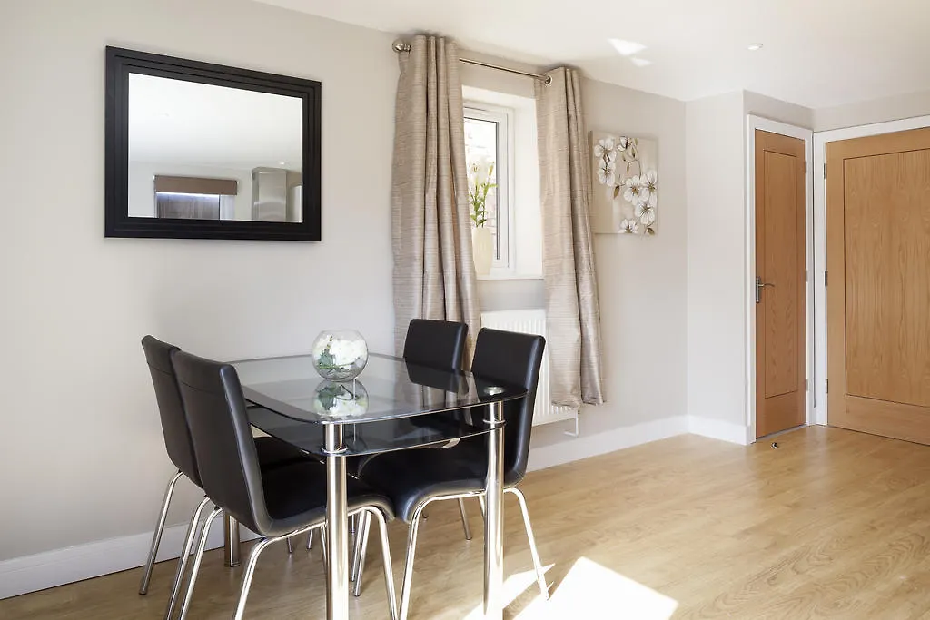 Saracens Courtyard Apartments Bourton-on-the-Water 0*,